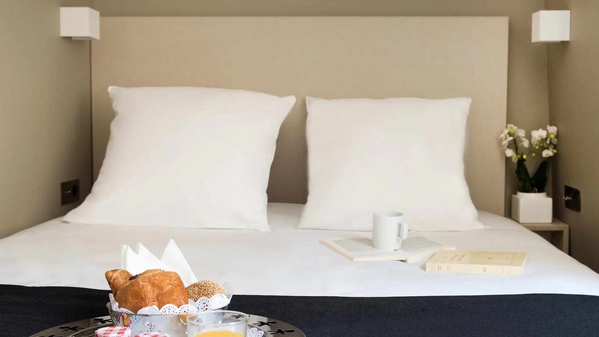 Helzear Etoile Hotel