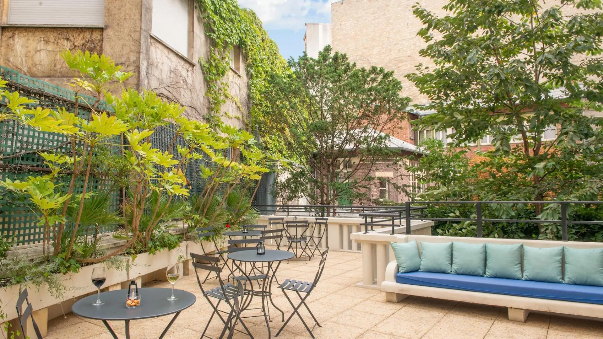 Helzear Etoile Hotel 4*